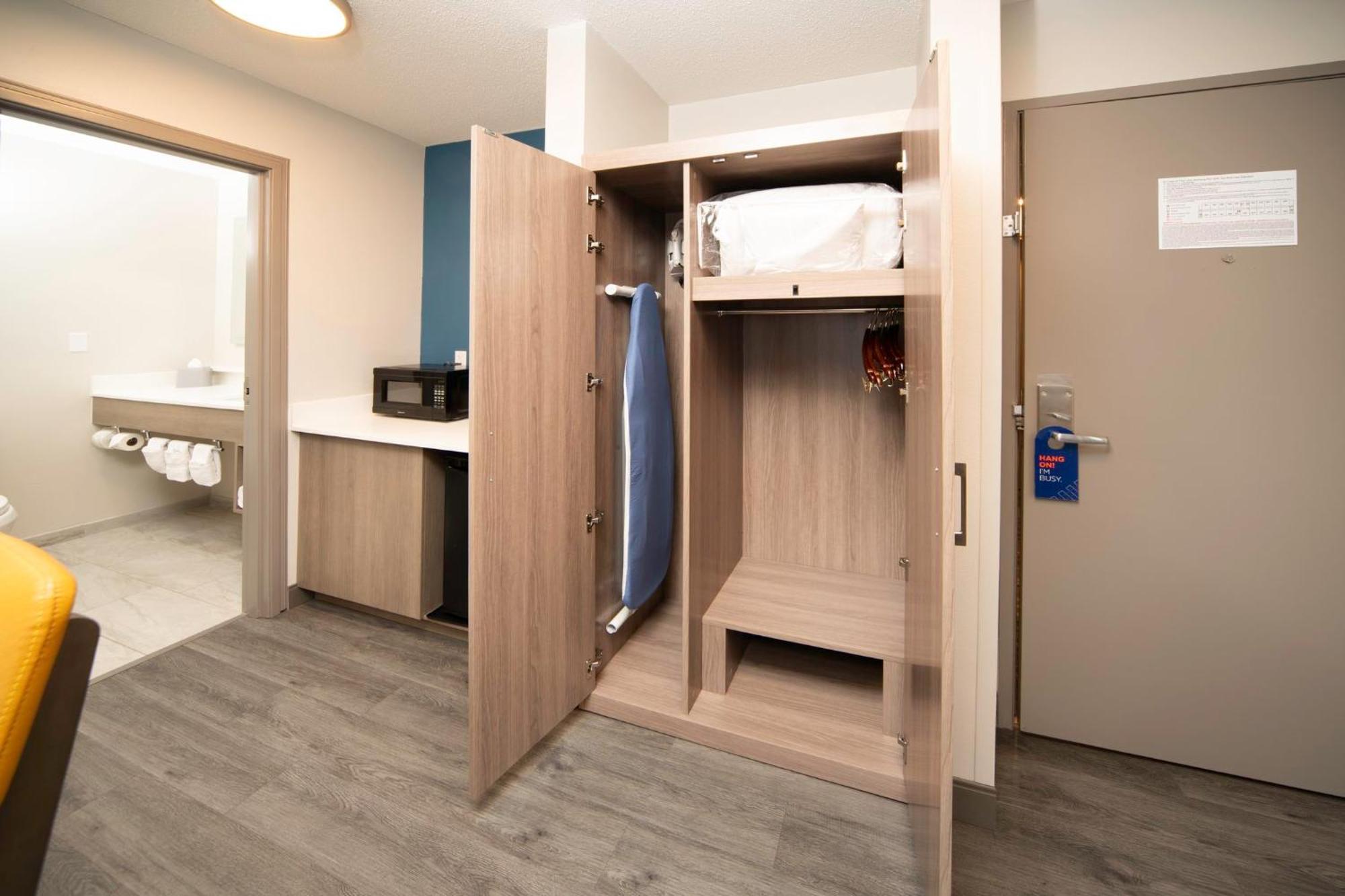 Holiday Inn Express & Suites Indianapolis - East By Ihg Luaran gambar