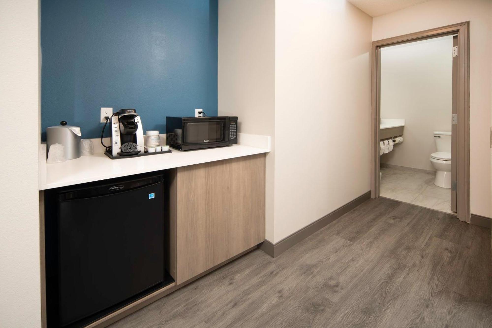 Holiday Inn Express & Suites Indianapolis - East By Ihg Luaran gambar