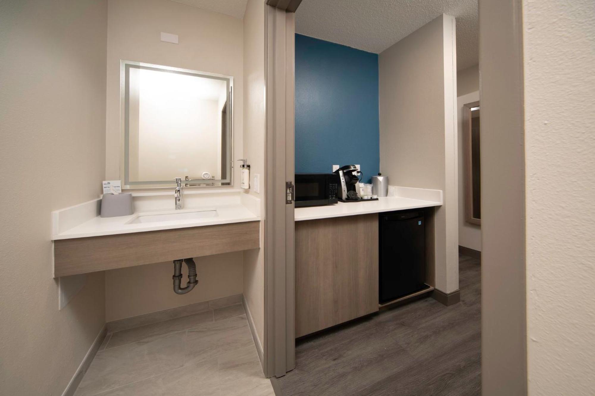 Holiday Inn Express & Suites Indianapolis - East By Ihg Luaran gambar