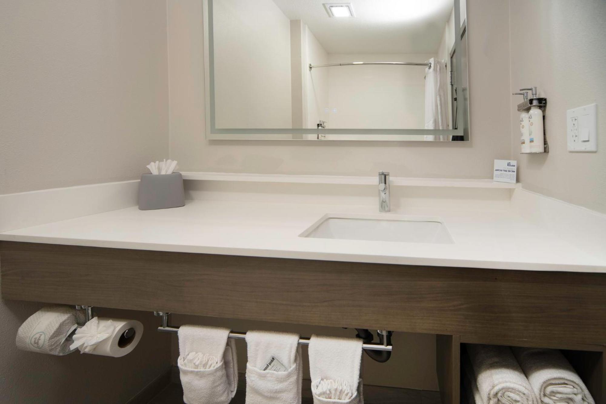 Holiday Inn Express & Suites Indianapolis - East By Ihg Luaran gambar