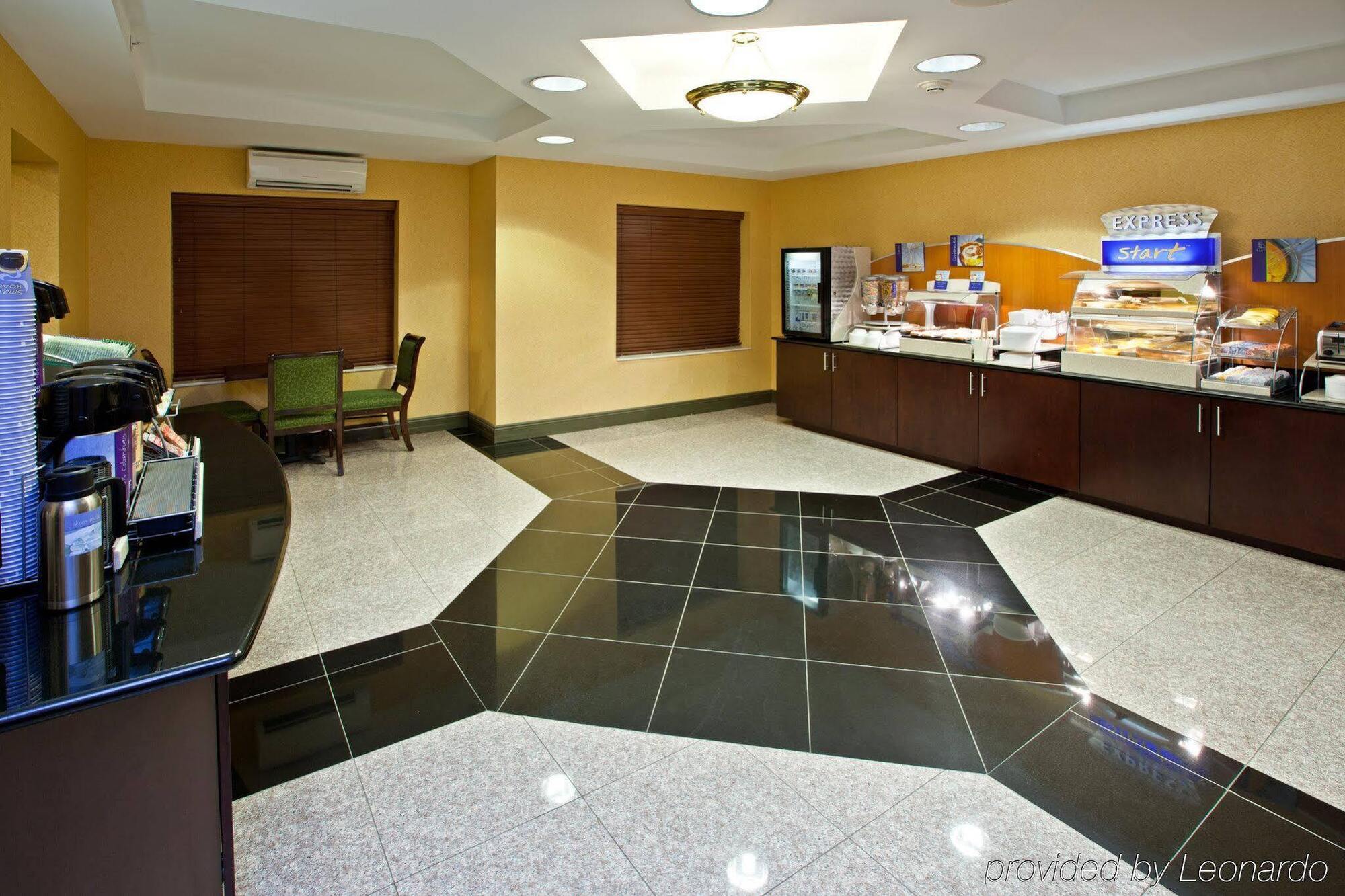 Holiday Inn Express & Suites Indianapolis - East By Ihg Luaran gambar